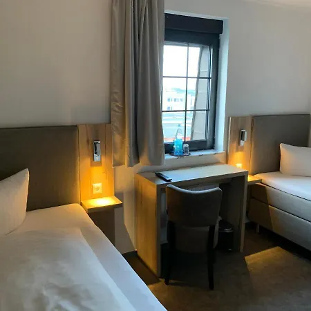 Otel Zur Eisenbahn