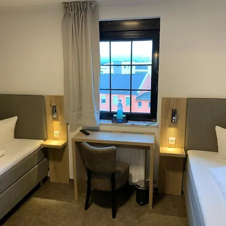 Otel Zur Eisenbahn Limburg an der Lahn